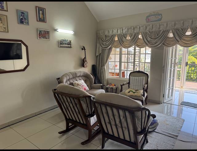 2 BEDROOM SECTIONAL TITLE FOR SALE IN MALVERN